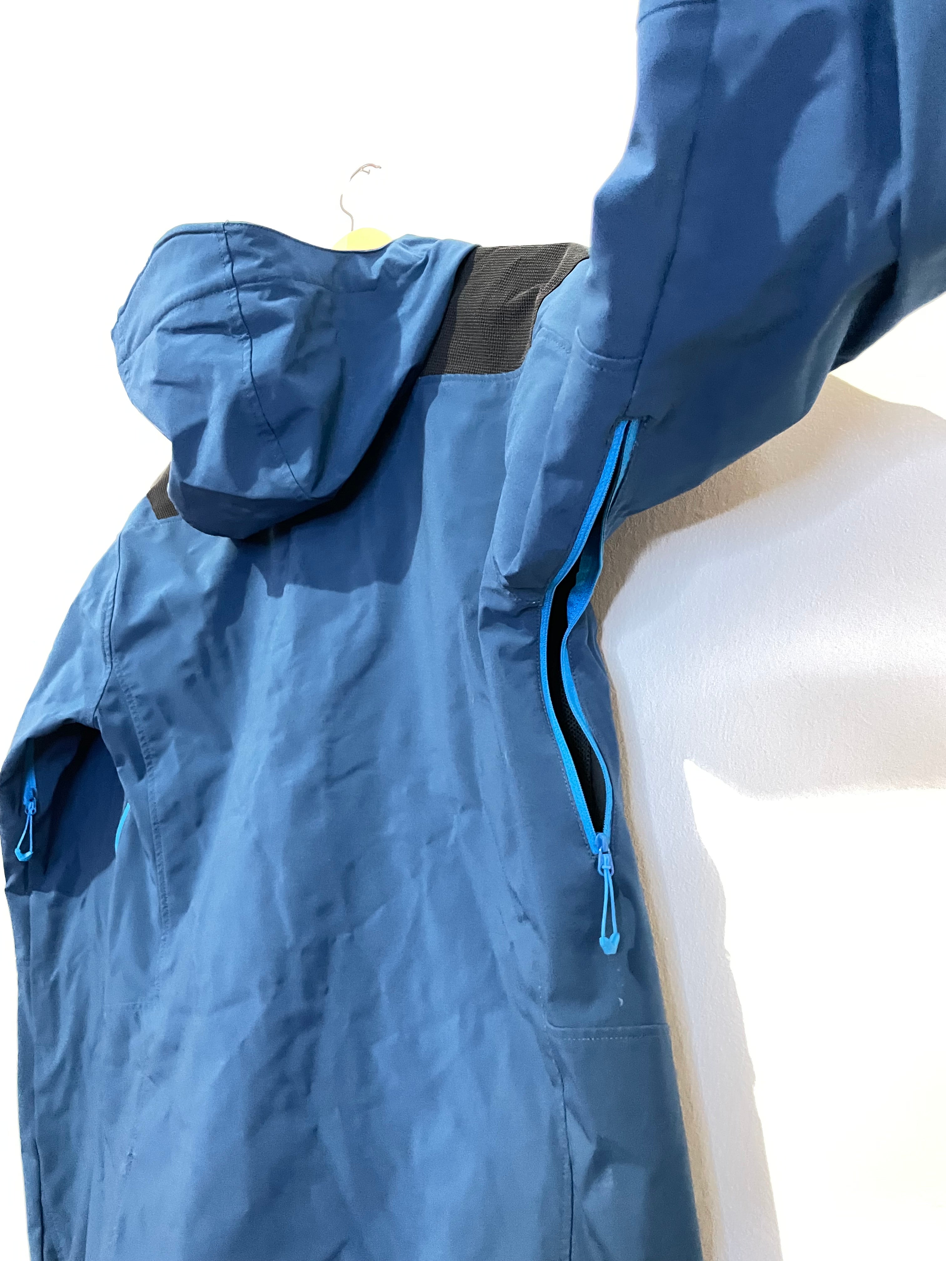 Softshell Millet Element Shield